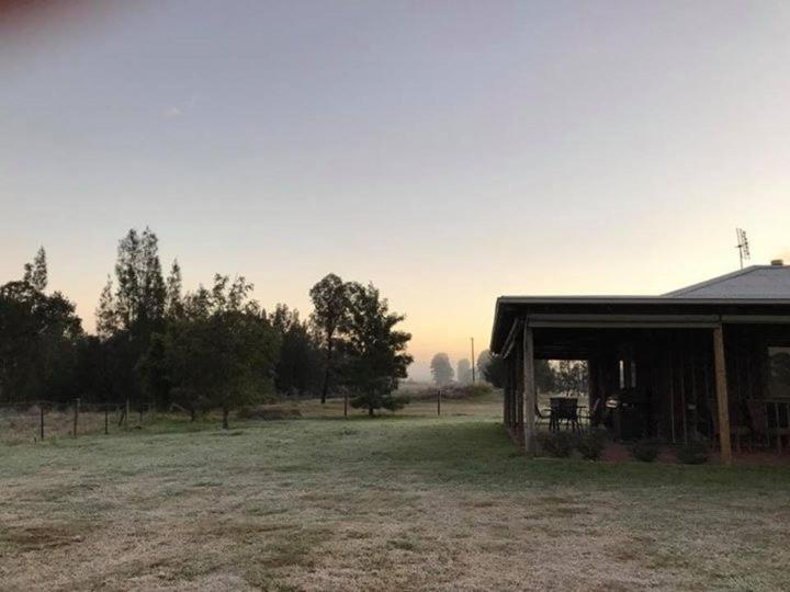 Lovedale Red Gum Cottage Exterior foto